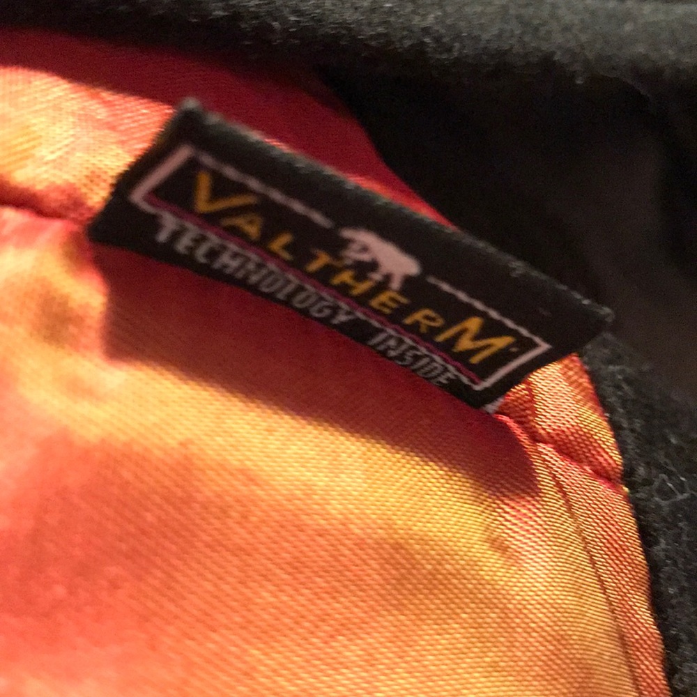 Metropolitan View Coat - Picture 8 of 8
